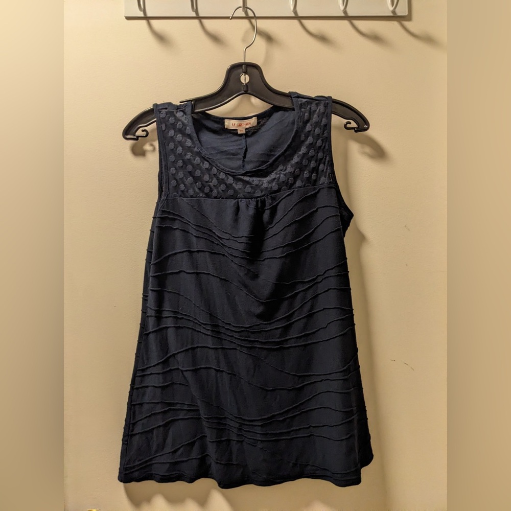 Le Grenier Sleeveless dark blue Textured top size medium